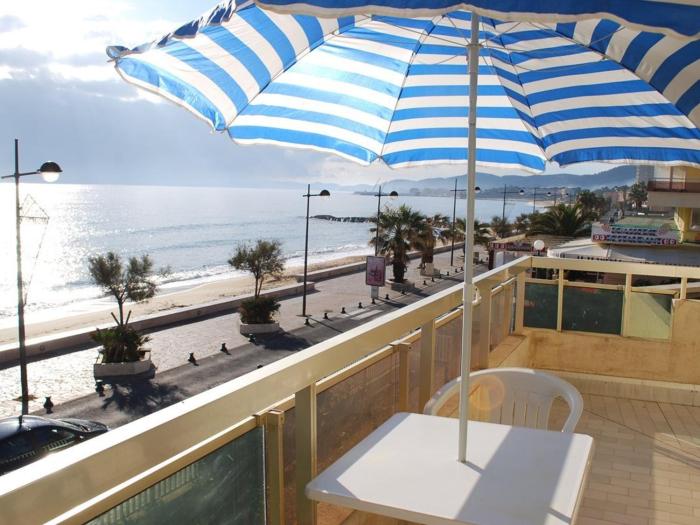 Studio cabine 4 pers, accès plage, clim, parking - FR-1-803-71