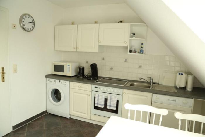 Inselblume 34 - Ferienwohnung mit Loggia