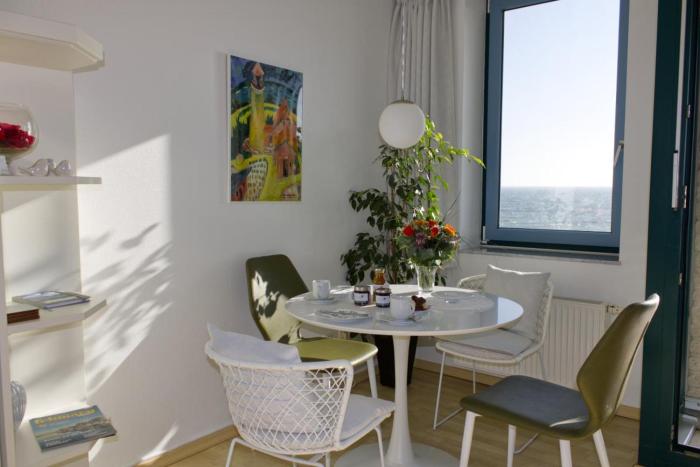 Inselblume 17 - Gemütliche Ferienwohnung mit Meerblick in der Strandburg