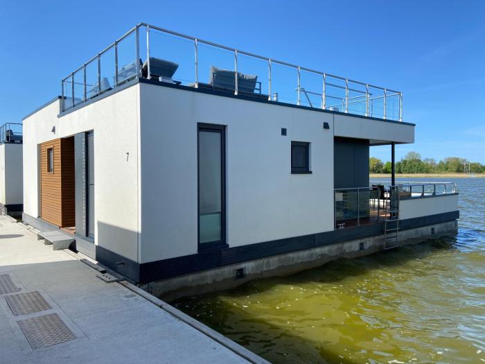 Hausboot Floating Haus Ankerplatz 7 in Ribnitz-Damgarten