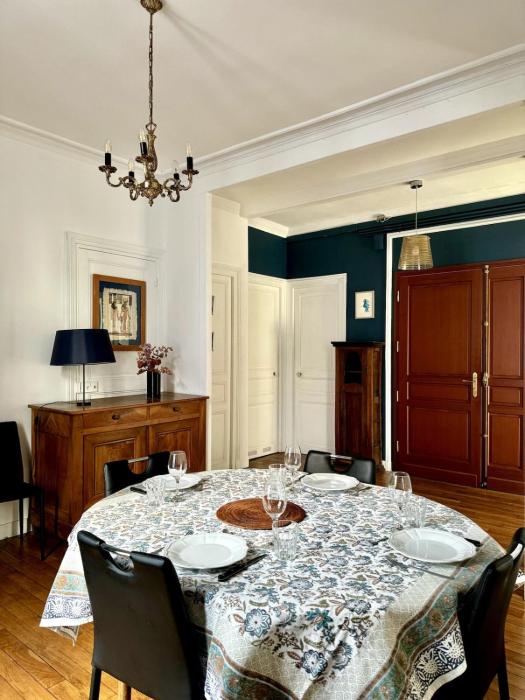 SUPER appartement au coeur de la ville et à 2 pas des plages