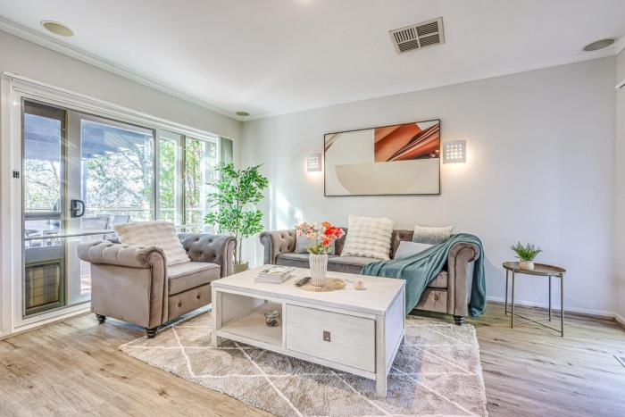 StayAU Gorgeous 5BR Pet Friendly BBQ Home Geelong