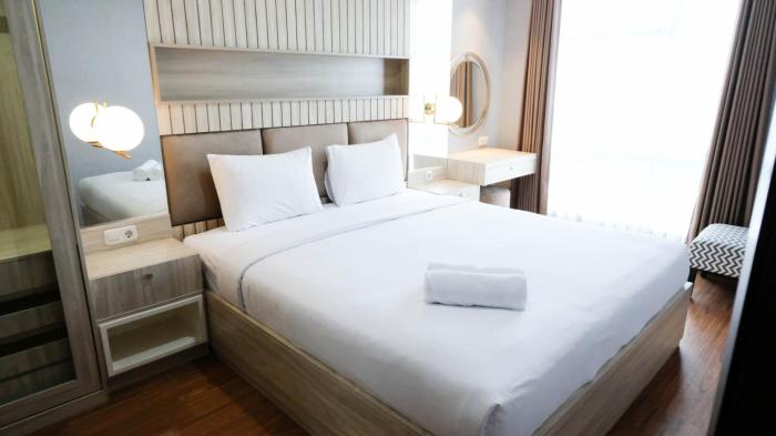 Nice and Relax 1BR at Grand Sungkono Lagoon Apartment By Travelio