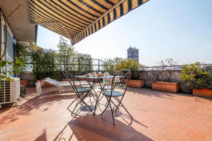 attico con terrazzo navigli bocconi - NavigliApartments