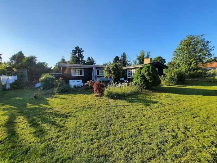 Charming Holiday Home With A Large, Lovely Garden