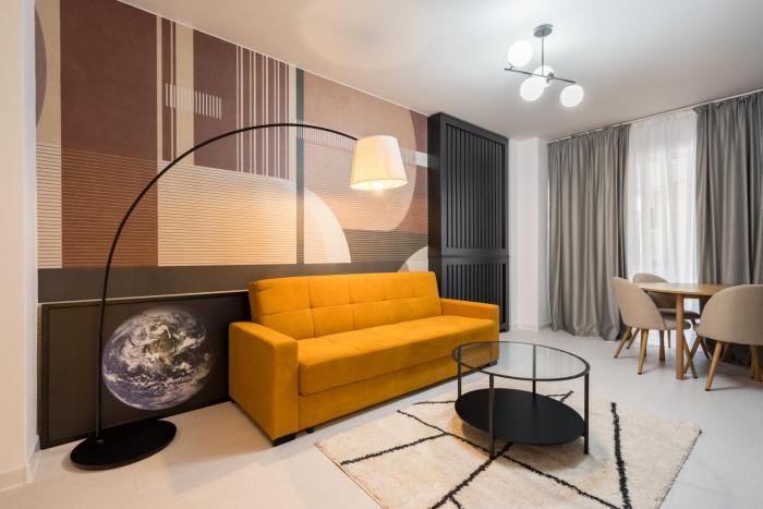 Central Spacious Apartment 910