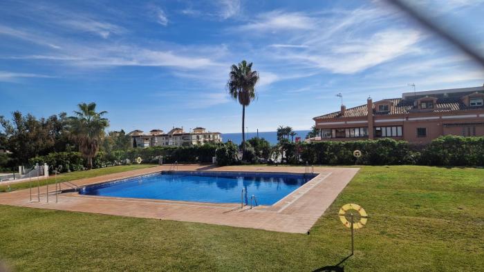 Beautiful apartment in Calahonda beach