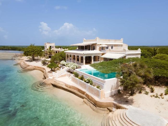 Amani House 5 bedrooms sleeps 10