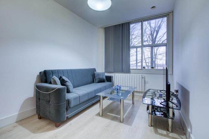 1 BR Flat 6 Mins From Heathrow Airport Flat 25