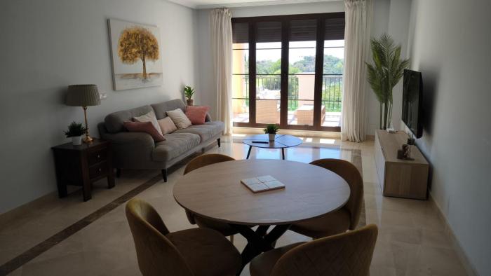 Las Jacarandas Penthouse with Stunning Views & Private Rooftop