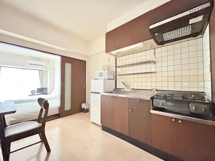 La seine Shinsaibashi 703 ラセーヌ心斎橋 703