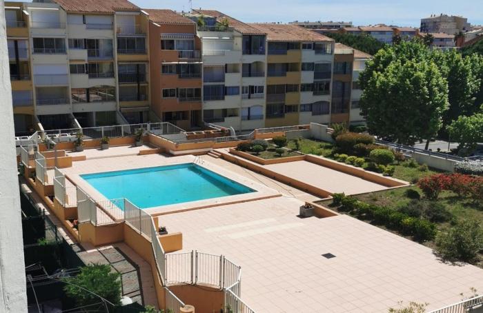 CAP7 Studio Cap dAgde Centre port