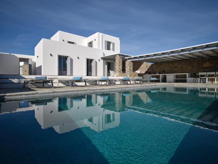 IOKASTI LUXURY VILA with private pool & sea views-12 guests