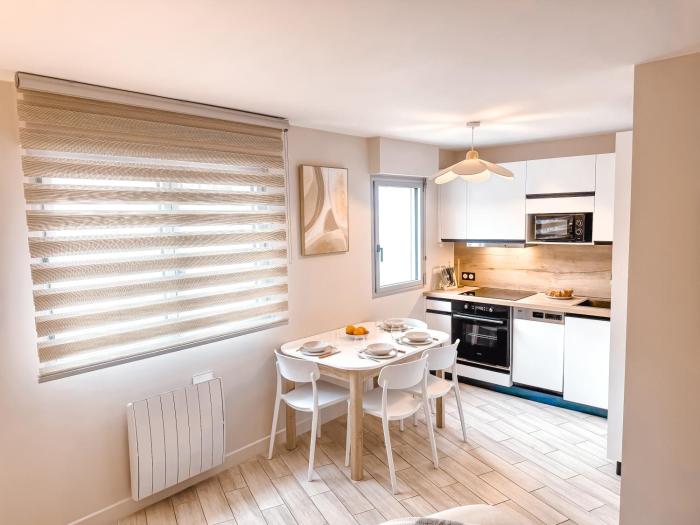 Grand Studio au coeur de Deauville I La Place de Morny et La Gare sont à 5 min à pied