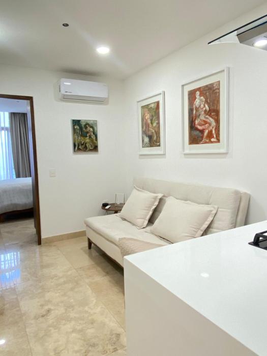 Apt New in romantic area