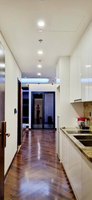 Studio Diamond Crown