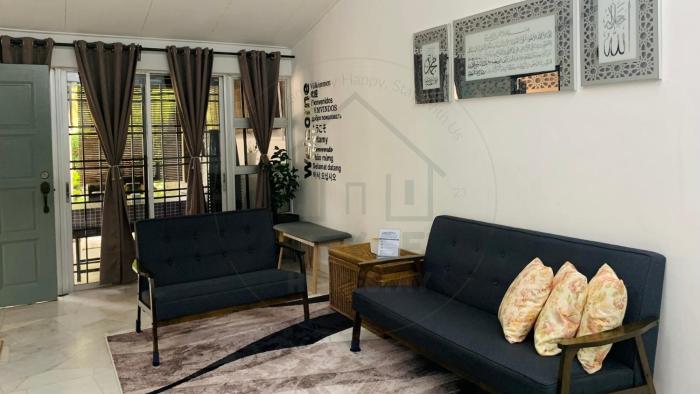 27Homestay - Landed House, Complete Facilities with 3Br & WiFi