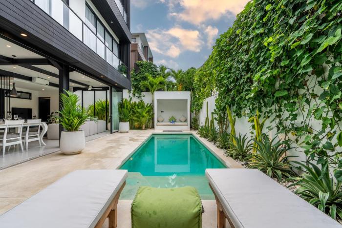 Villa Vantage 8, Umalas