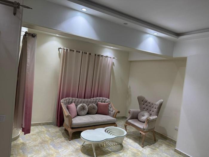 شقه 3 غرف بفيلا