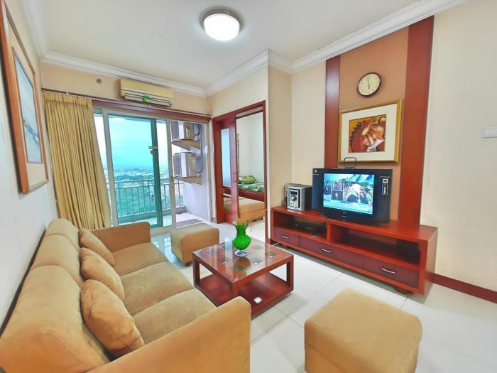 Large 3BR Cieumbuluit Apt Near PVJ & Ciwalk by 2ndHome