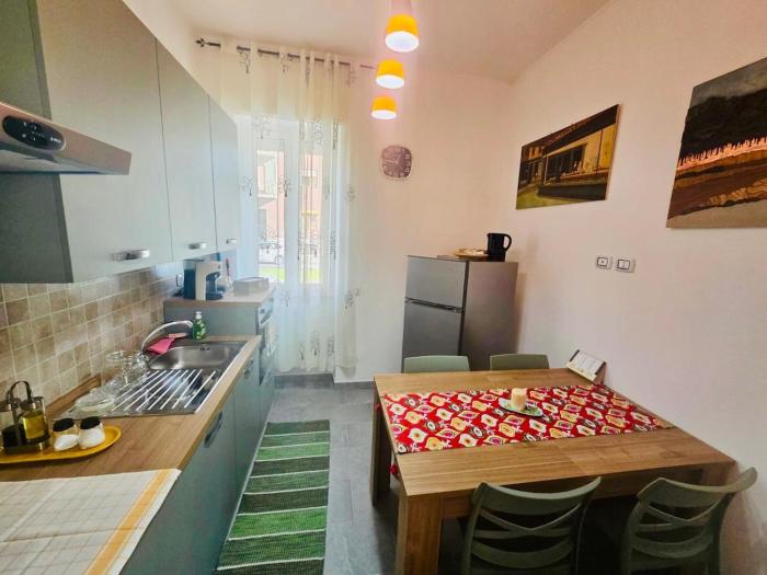 Tolstoi 83 Apartment