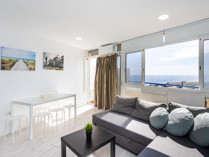 Live Candelaria Serviola with balcony