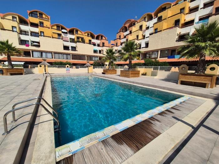 LEscapade Gruissanaise, appartement 1 chambre, loggia, climatisation, wifi avec piscines de mi-mai à mi-septembre dans résidence