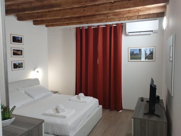 Happiness in Corso Como