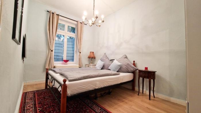 Very Accessible, Cozy and Old Abode but Gold in the heart of the City