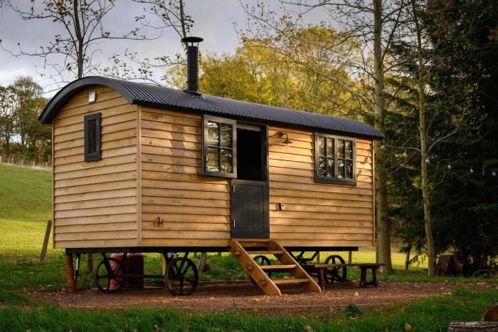 Cosy Shepherds Hut Getaway in East Lothian