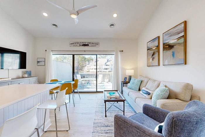 Sea Colony West Pine