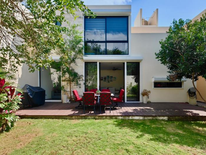 Palmara 13 by Bookking Guys