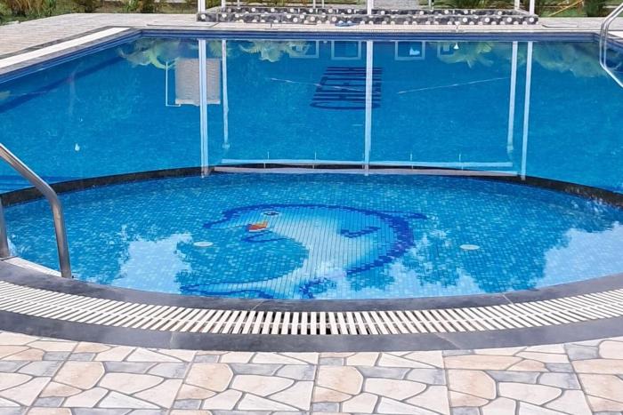 Cheetah Farms Jungle Stay