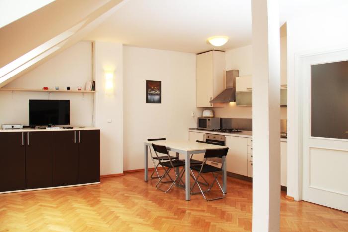 Residence Kostnické Square