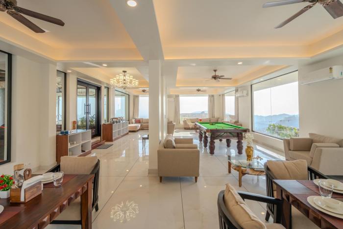 SaffronStays Glass Forest