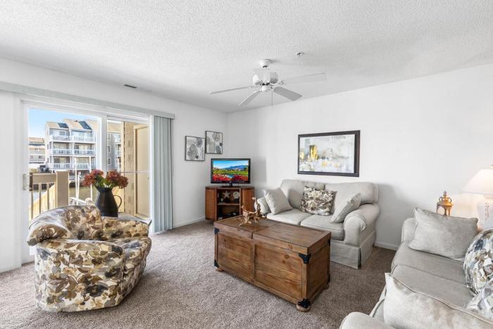 Island At Hidden Harbour D122