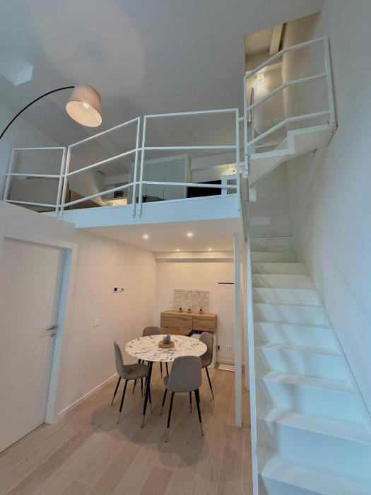 Maya Atelier Milano Apartment