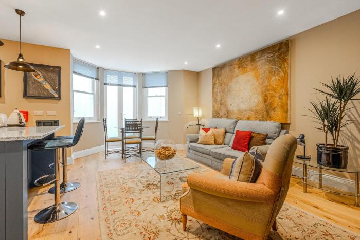 Stylish studio with patio in Clapham, 14 min tube