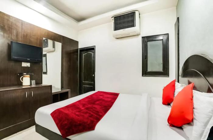Hotel Geetanjali Inn