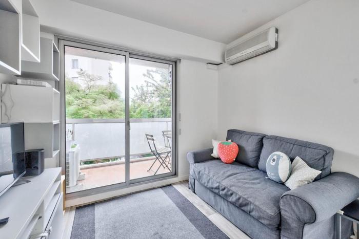 Flat with balcony 15min from Promenade des Anglais