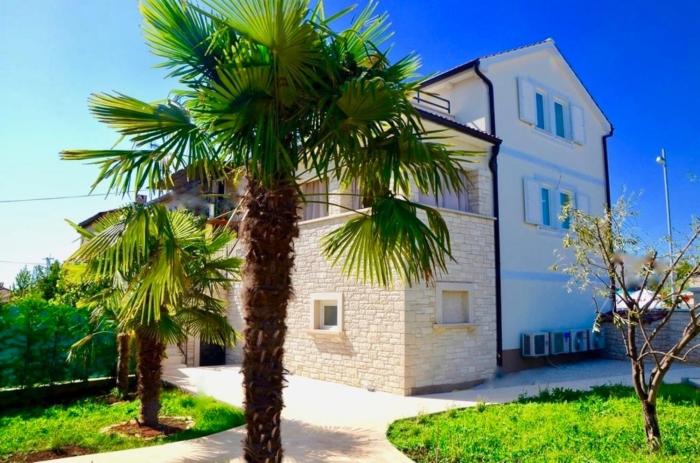 Apartments Porec City