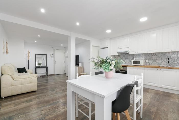 Diáfano, amplio y luminoso by CABANA Rentals