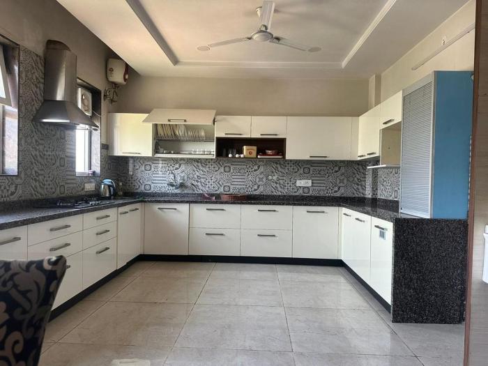 The White Outhouse At Banipark First Floor