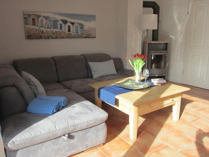 Hemmen Anna Sandbank Comfortable holiday residence