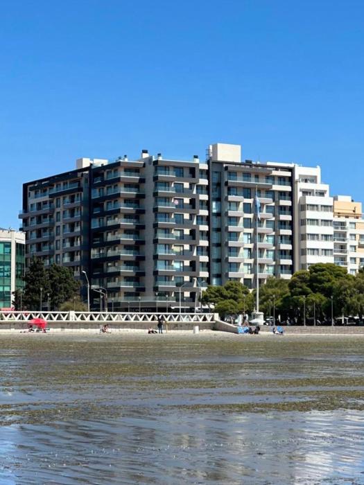 Portal del Mar