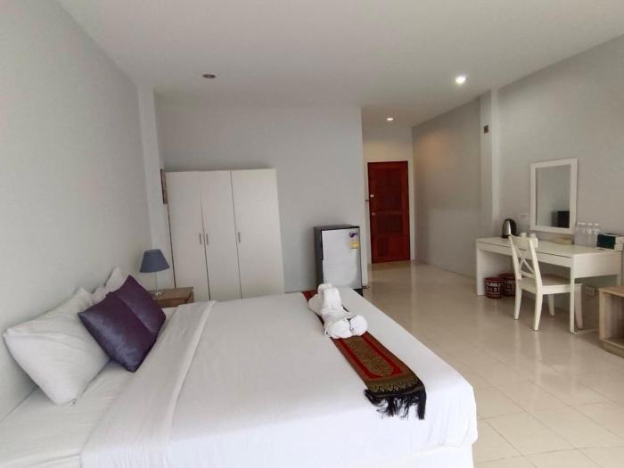 Sunshine Guesthouse Nanai Patong