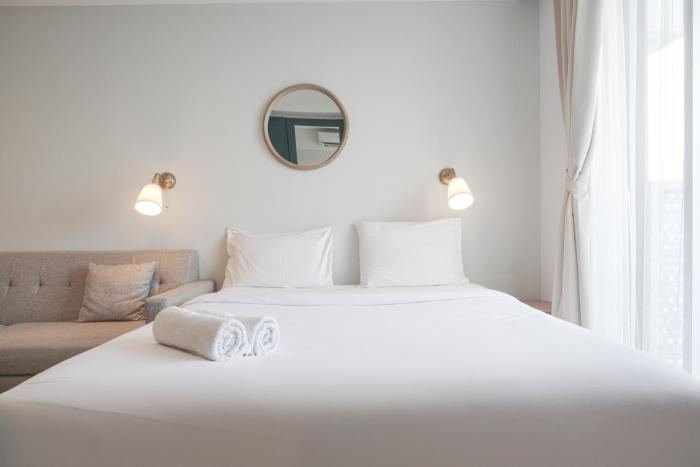 New and Homey Studio at West Vista Apartment By Travelio