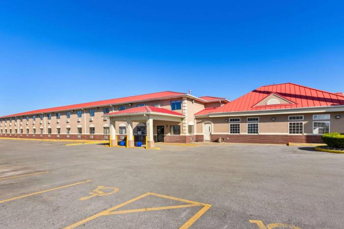 Super 8 by Wyndham Elizabethtown