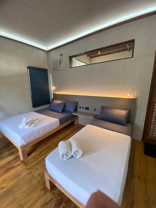 Angeles Hut Fishermans Wharf