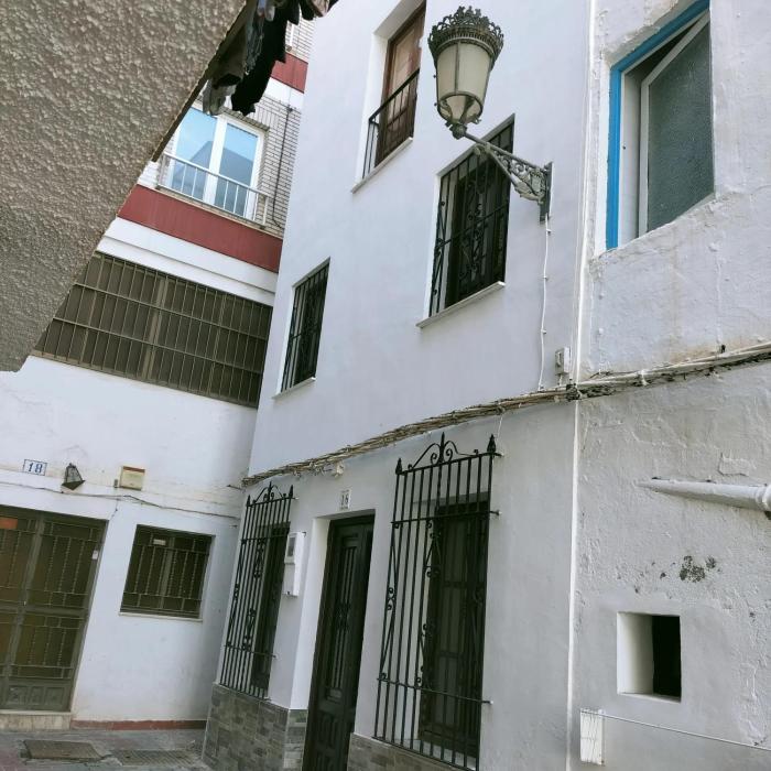 Spacious House in Almuñécar with Terrace 100 m²